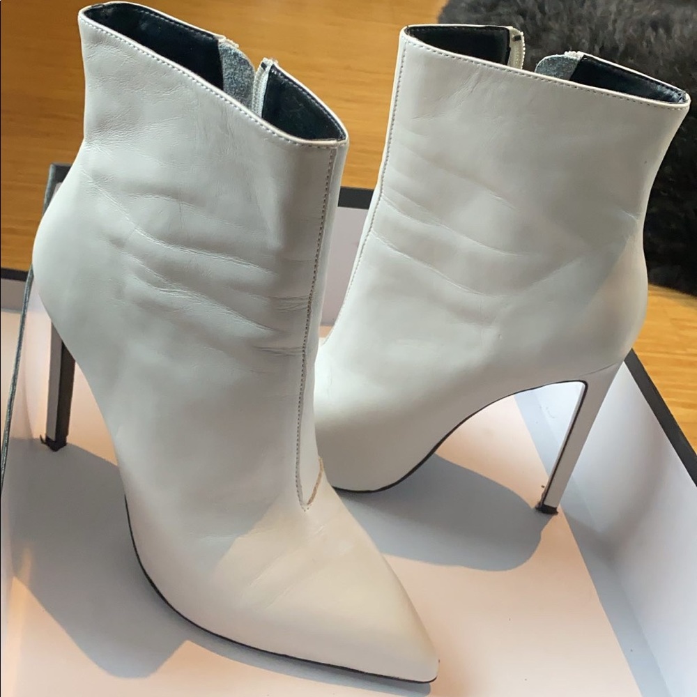 Tony Bianco booties